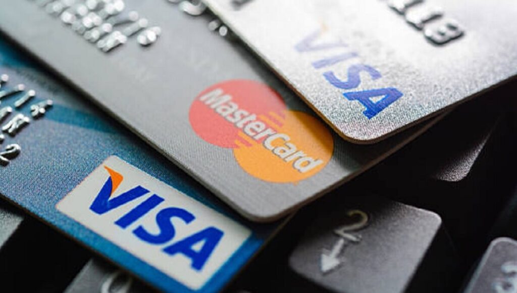 बैंकिंग में रच दी खुशियों की सौगात: RBI के नए ATM‑डेबिट कार्ड नियम से आपकी जेब होगी हल्की और दिल भर आएगा आराम
