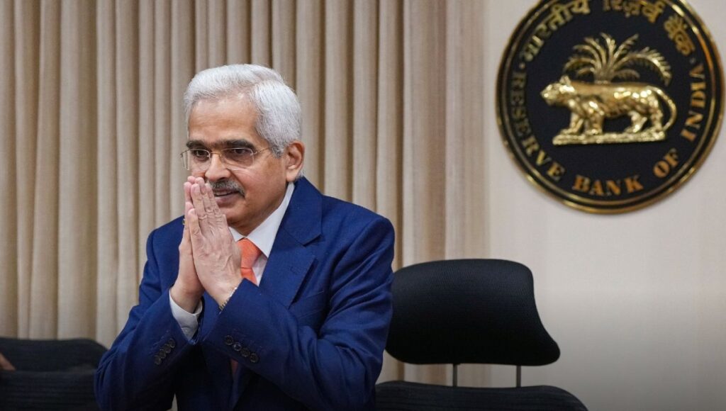 EMI : कभी-कभी ज़िंदगी की रफ़्तार थोड़ी धीमी हो जाती है। खर्चे अचानक बढ़ जाते हैं, आमदनी थम सी जाती है और इसी बीच अगर आपकी EMI छूट जाए, तो चिंता होना स्वाभाविक है।