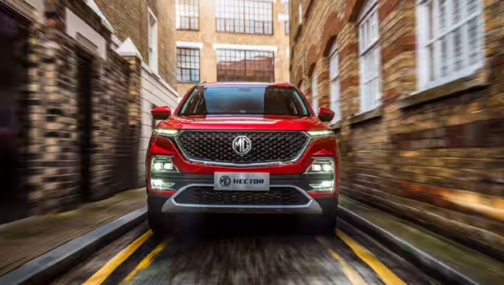MG Hector ₹15 लाख से शुरू: 6 एयरबैग, ADAS टेक्नोलॉजी और 14 इंच टचस्क्रीन वाला दमदार पैकेज
