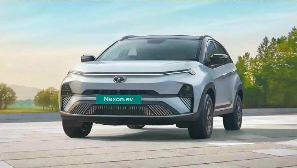 Tata Nexon EV: इलेक्ट्रिक तकनीक का स्टाइलिश और दमदार अनुभव, अब ₹14.49 लाख की शुरुआती कीमत में
