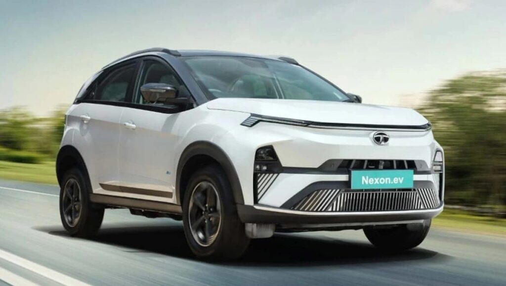 Tata Nexon EV: इलेक्ट्रिक तकनीक का स्टाइलिश और दमदार अनुभव, अब ₹14.49 लाख की शुरुआती कीमत में